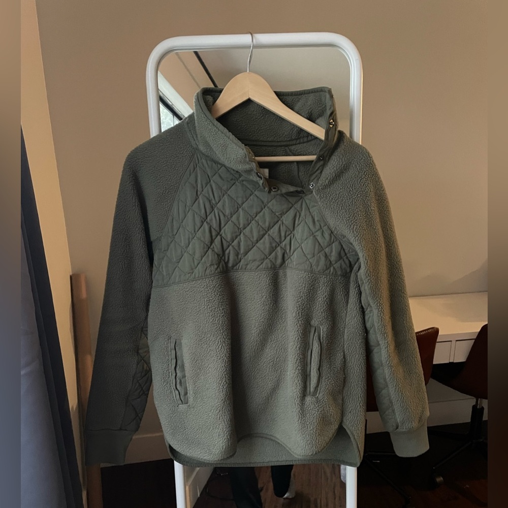 Abercrombie&Fitch Button Neck Sherpa Fleece, Size Small